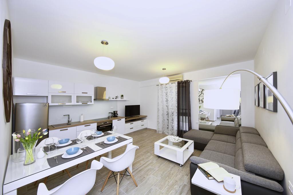 First Floor Zadar Apartment Esterno foto